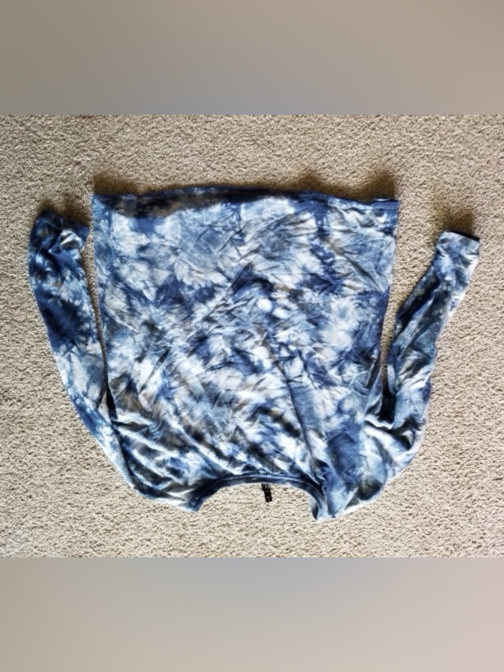 Rare Torrid Blue Tie-Dye Long Sleeve - Picture 2 of 5